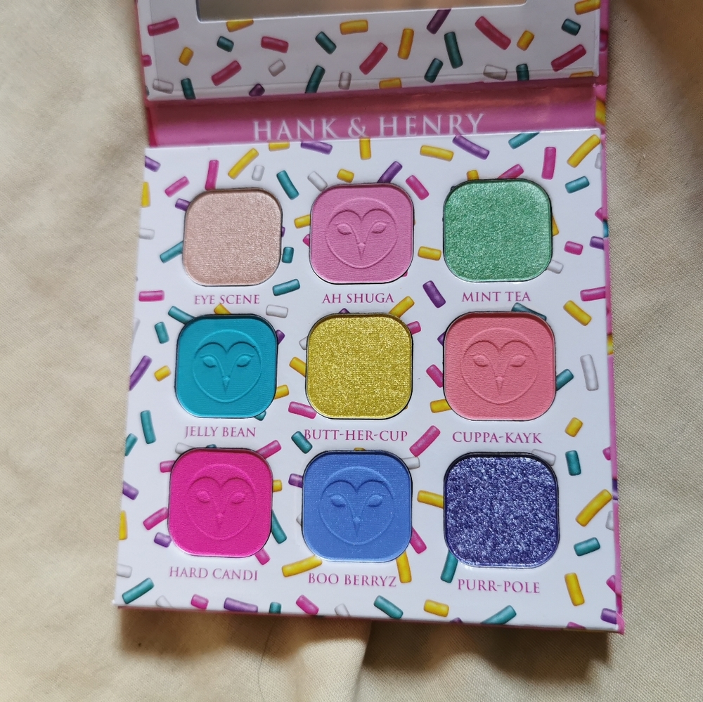 Hank And Henry Sweet Toof Palette